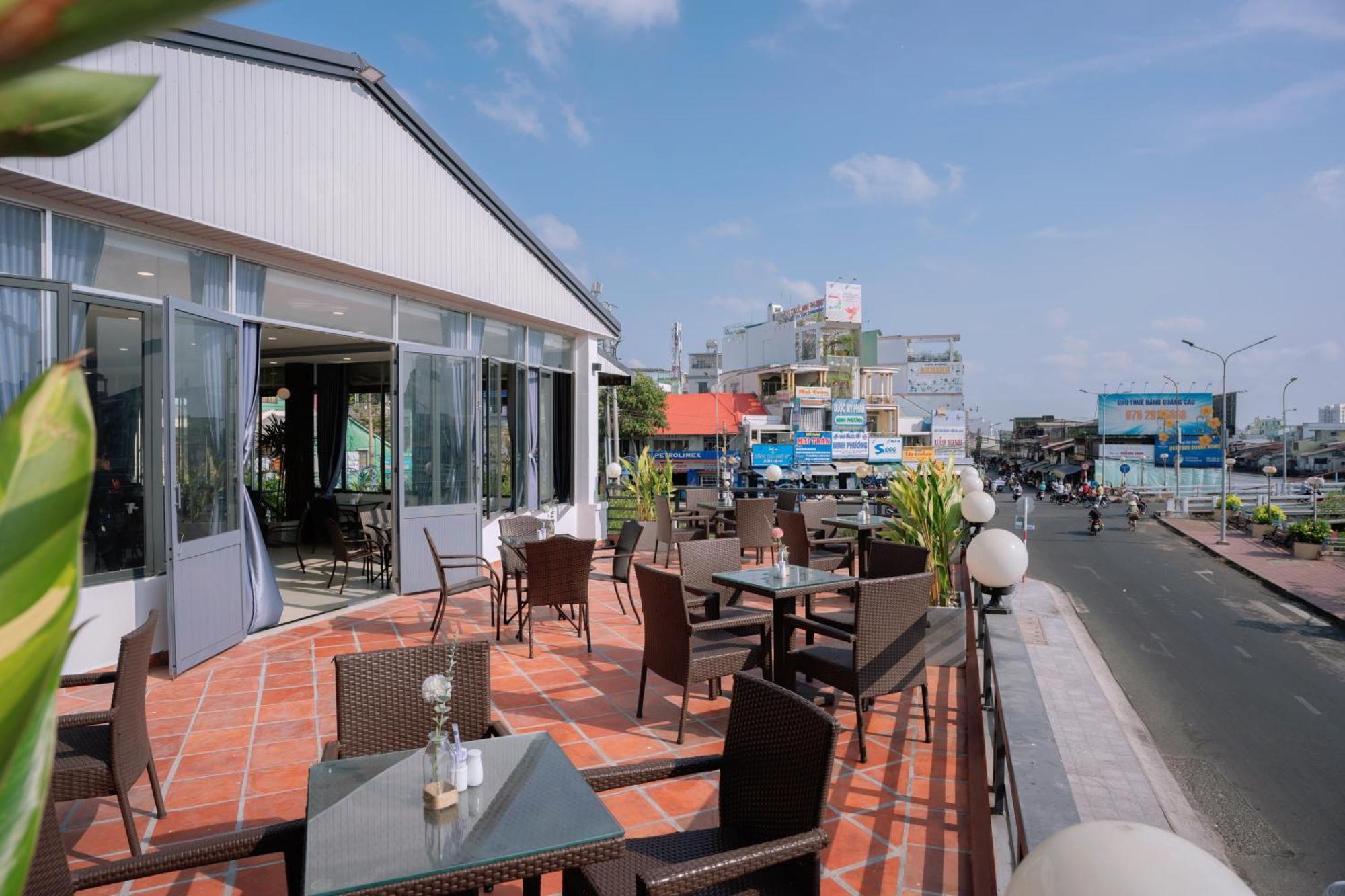 Song Tien Hotel Mỹ Tho Exterior foto